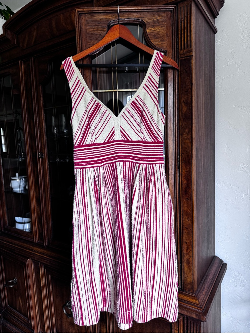Sweet Sinnamon Sleeveless V-Neck Midi Dress with pockets
